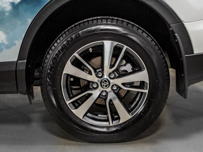 Toyota RAV4 2.0 MT (151 л.с.) 4WD