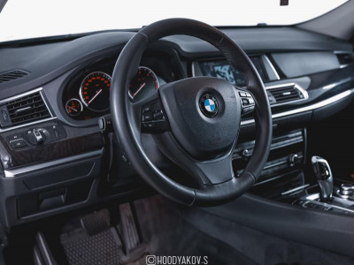 BMW 5 серия 530d xDrive AT (258 л. с.)