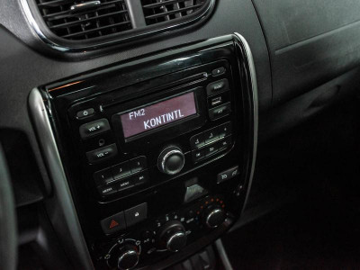Nissan Terrano 2.0 MT AWD (143 л. с.)