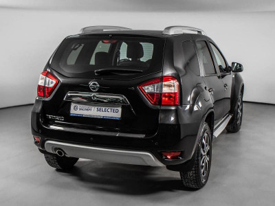 Nissan Terrano 2.0 MT AWD (143 л. с.)