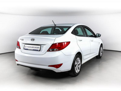 Hyundai Solaris 1.6 AT (123 л. с.)