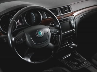 ŠKODA Superb 1.8 TSI DSG (152 л. с.)