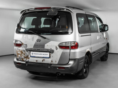 Hyundai Starex 2.5D MT (101 л.с.)