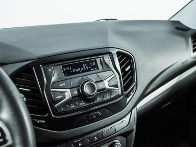LADA Vesta SW 1.6 MT (106 л.с.)
