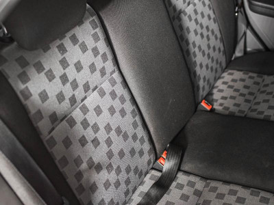 Ford Focus 1.6 MT (101 л. с.)