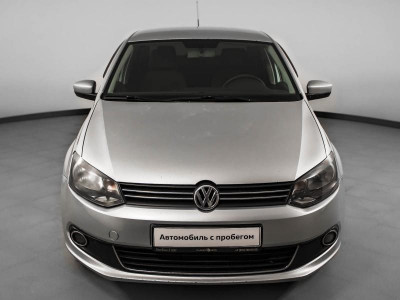 Volkswagen Polo 1.6 MT (105 л. с.)