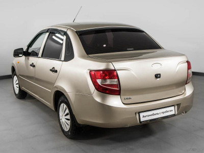 LADA Granta седан 1.6 MT 8кл (87 л. с.)