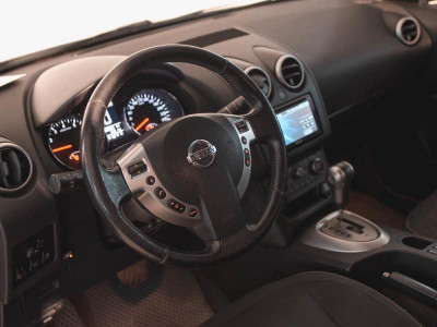 Nissan Qashqai 2.0 CVT (141 л. с.)
