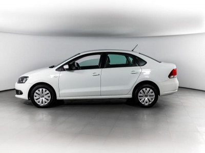 Volkswagen Polo 1.6 MT (105 л. с.)