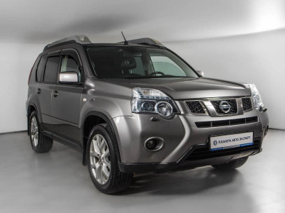 Nissan X-Trail 2.0 CVT AWD (141 л. с.)