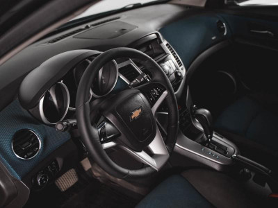 Chevrolet Cruze 1.8 AT (141 л. с.)