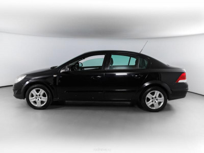 Opel Astra 1.6 MT (103 л.с.)