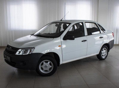 LADA Granta седан 1.6 MT 8кл (82 л. с.)