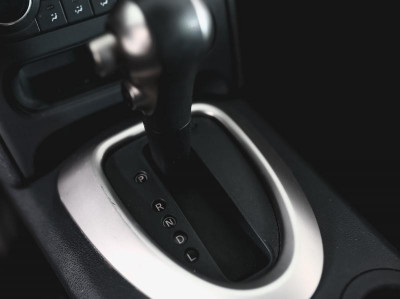 Nissan Qashqai 1.6 CVT (117 л. с.)