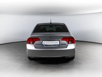 Honda Civic 1.5 AT (92 л.с.)