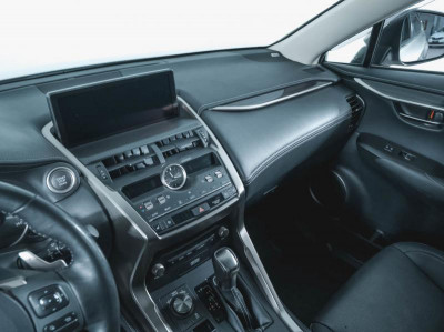 Lexus NX 200 CVT AWD (150 л.с.)