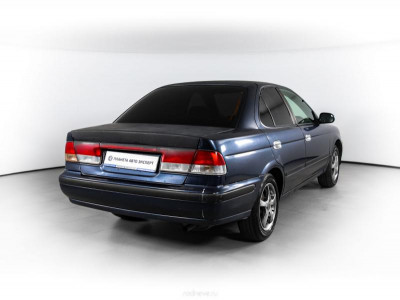 Nissan Sunny 1.5 AT (105 л. с.)