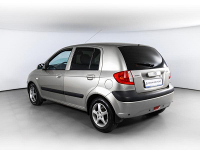 Hyundai Getz 1.4 AT (95 л. с.)