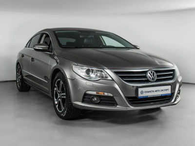 Volkswagen Passat CC 1.8 AT (152 л.с.)