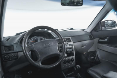 LADA Priora 1.6 MT 16 кл (Евро-3) (98 л. с.)