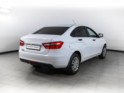 LADA Vesta 1.6 MT (106 л. с.)