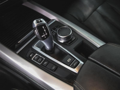 BMW X5 xDrive25d Steptronic (218 л. с.)