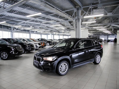 BMW X1 18i sDrive 1.5 AT (136 л.с.)