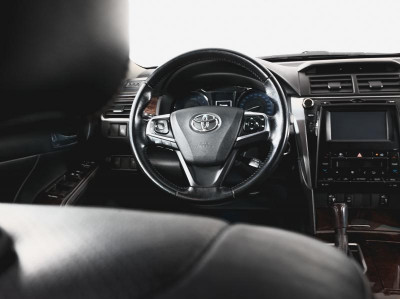 Toyota Camry 2.5 AT (181 л. с.)