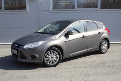 Ford Focus 1.6 MT (105 л. с.)