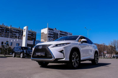 Lexus RX 300 AT AWD (238 л.с.)