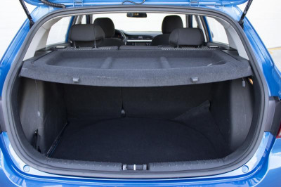 Kia Rio X-Line 1.4 AT (100 л. с.)