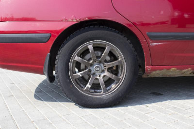 Hyundai Elantra 1.6 MT (107 л.с.)