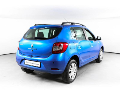 Renault Sandero 1.6 AT (102 л. с.)