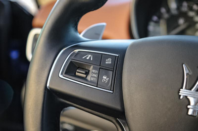 Maserati Levante 3.0 V6 AT (350 л.с.)