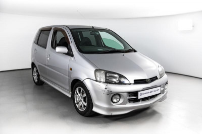 Daihatsu YRV 1.3 AT (90 л. с.)