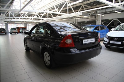 Ford Focus 1.6 MT (116 л. с.)