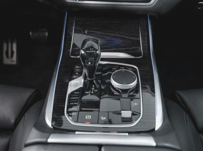 BMW X7 xDrive30d Steptronic (249 л.с.)