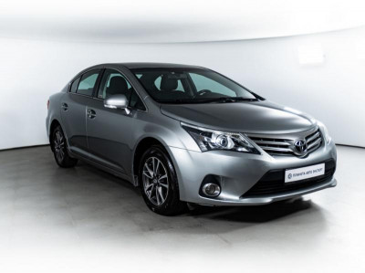 Toyota Avensis 1.8 CVT (147 л. с.)