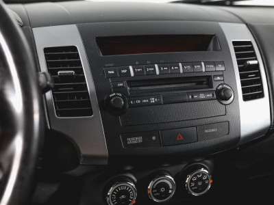 Mitsubishi Outlander 2.4 CVT 4WD (170 л. с.)