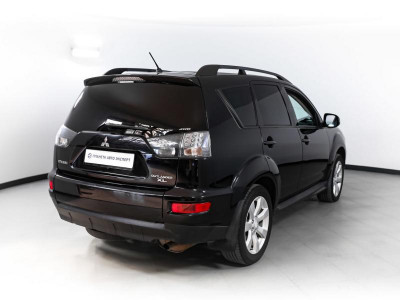 Mitsubishi Outlander 2.4 CVT 4WD (170 л. с.)