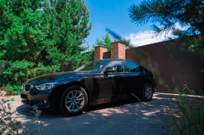 BMW 3 серия 320i AT (184 л. с.)
