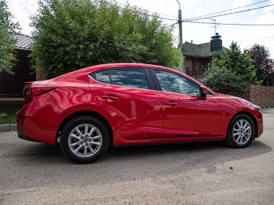Mazda 3 1.5 AT (120 л.с.)