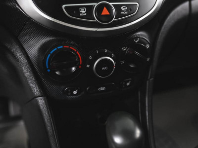 Hyundai Solaris 1.4 AT (107 л. с.)