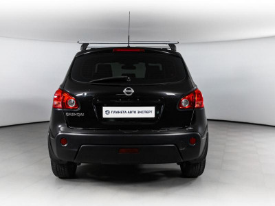 Nissan Qashqai 2.0 CVT 4WD (140 л. с.)