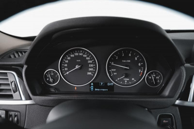BMW 3 серия 320i AT (184 л. с.)
