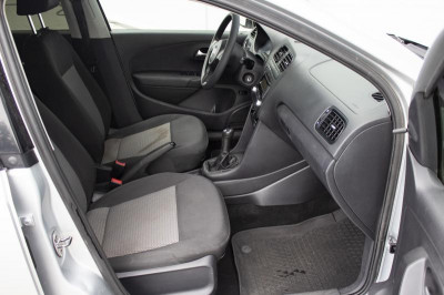 Volkswagen Polo 1.6 MT (105 л. с.)