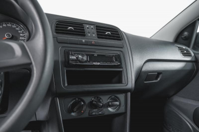 Volkswagen Polo 1.6 MPI AT (110 л. с.)