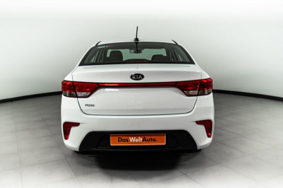 Kia Rio 1.4 MT (100 л. с.)