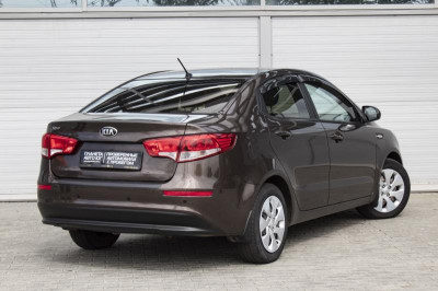 Kia Rio 1.6 AT (123 л. с.)