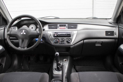 Mitsubishi Lancer 1.6 MT (98 л.с.)